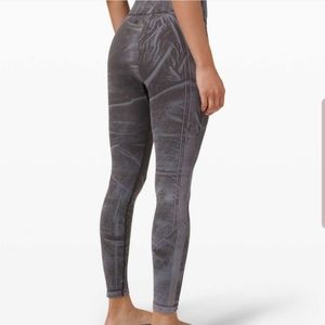 Lululemon Ebb to Street Tight in Stone/Graphite Wash Size 10